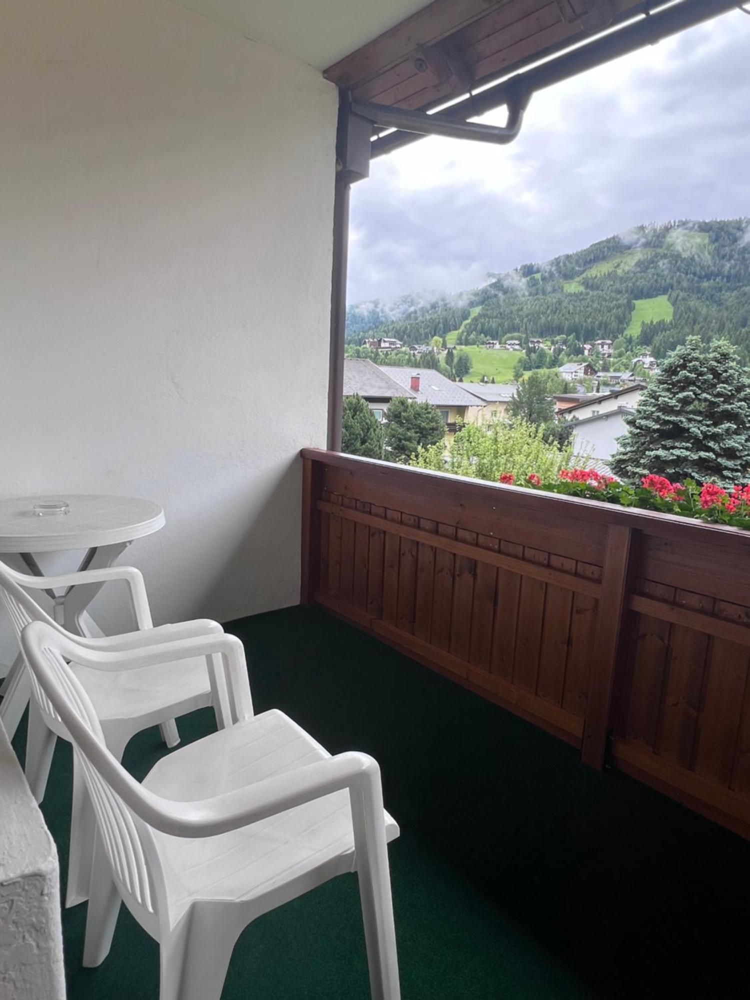 Fruehstueckspension-Appartementhaus Wasserer Bad Kleinkirchheim Exterior foto